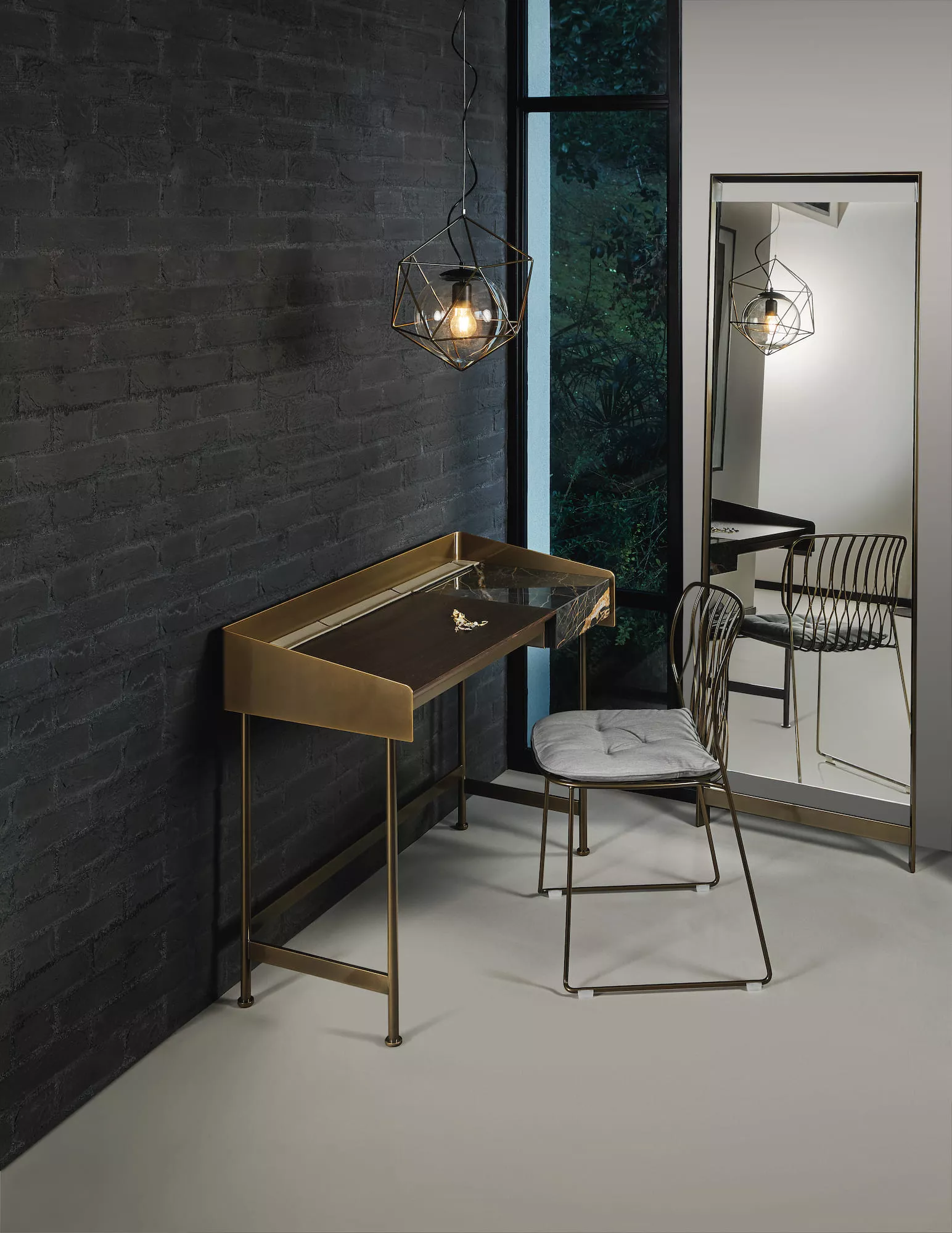Freak Chair - Image 3