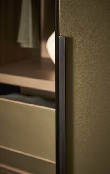 CORNICE BESPOKE WARDROBE - Image 4